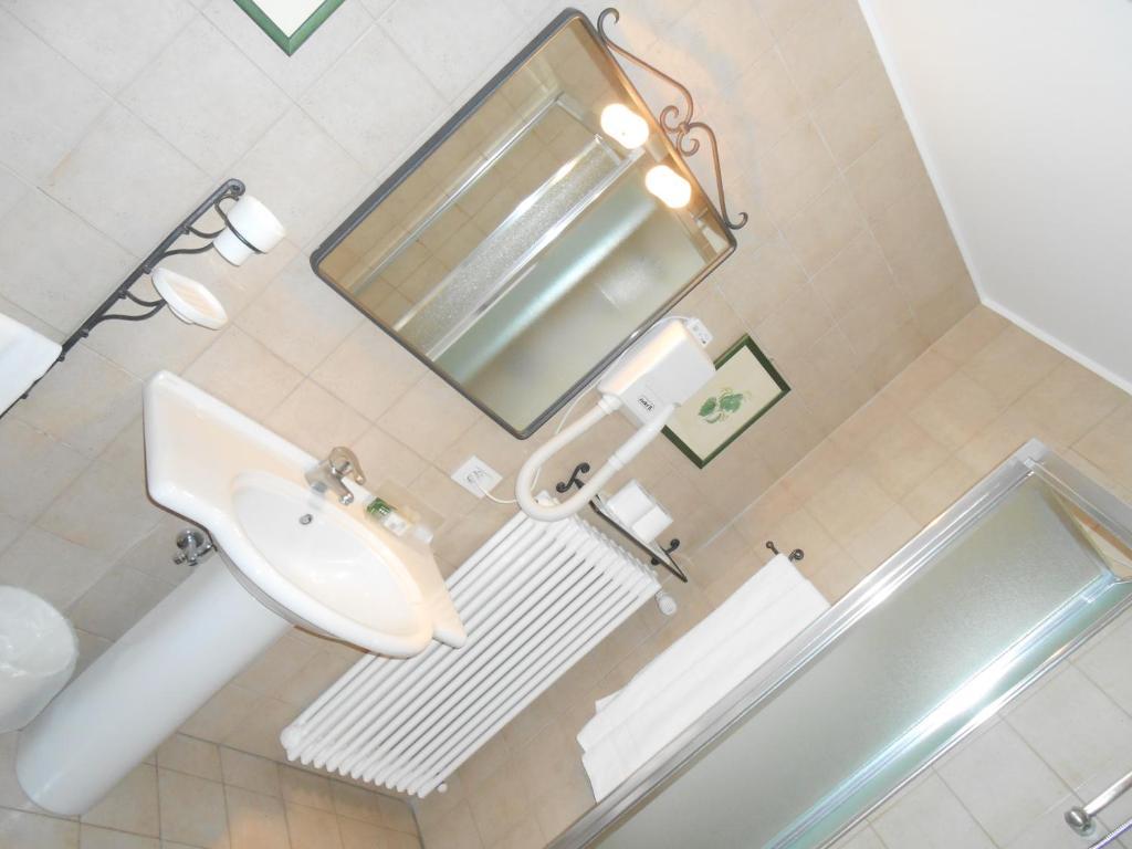 Relais Picaron Hotell San Daniele del Friuli Rum bild